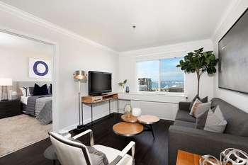 Living room seating area at iL Palazzo Apartments in San Diego CA